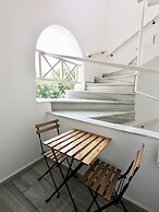 Anny Studios Perissa Beach