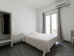 Anny Studios Perissa Beach