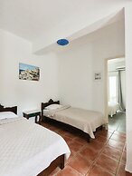 Anny Studios Perissa Beach