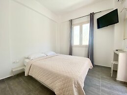 Anny Studios Perissa Beach