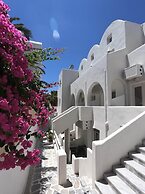 Anny Studios Perissa Beach