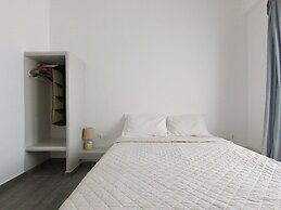 Anny Studios Perissa Beach