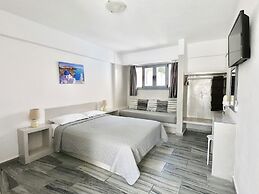 Anny Studios Perissa Beach