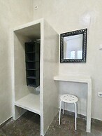 Anny Studios Perissa Beach