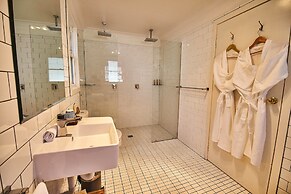 The Bronte Boutique Hotel