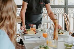 The Bronte Boutique Hotel