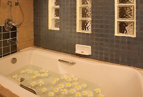 Woraburi Phuket Resort & Spa