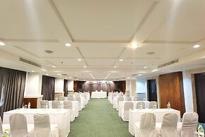 Woraburi Phuket Resort & Spa