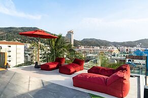 Andaman Embrace Patong