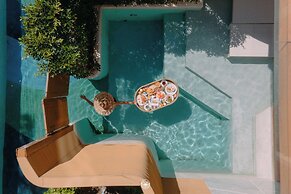 Andaman Embrace Patong