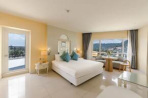 Andaman Embrace Patong