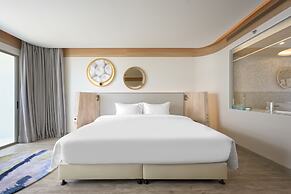 Andaman Embrace Patong