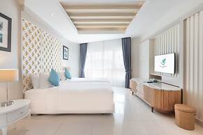 Andaman Embrace Patong