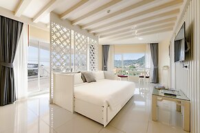 Andaman Embrace Patong