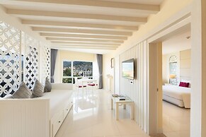 Andaman Embrace Patong