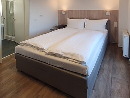 Rheinmetropole Hotel