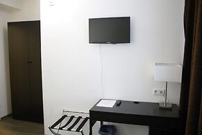 Rheinmetropole Hotel