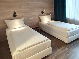 Rheinmetropole Hotel