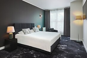 Mamaison Residence Diana