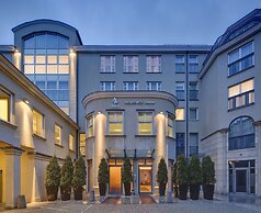 Mamaison Residence Diana