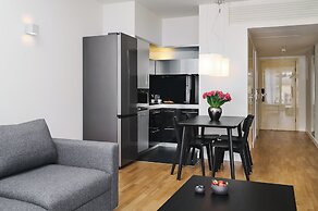 Mamaison Residence Diana