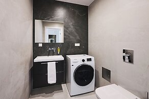 Mamaison Residence Diana