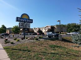 Days Inn by Wyndham Manitou Springs