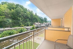 Gatlinburg River Inn