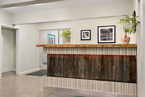 Gatlinburg River Inn