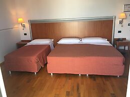 West Florence Hotel