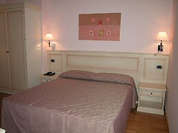 West Florence Hotel