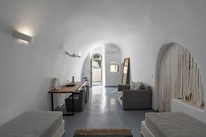 Cliff Side Suites