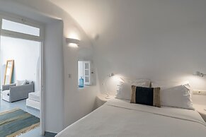 Cliff Side Suites