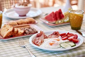 Santo Miramare Resort