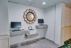 The Ashley Inn & Suites