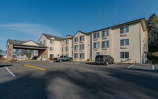 The Ashley Inn & Suites
