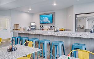 The Ashley Inn & Suites