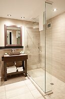 Hôtel Le Dauphin Montréal - Longueuil