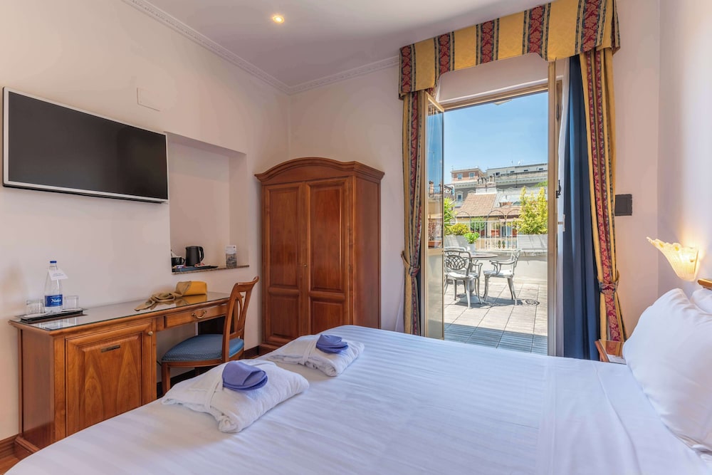 Hotel Raffaello, Sure Hotel Collection by Best Western