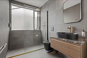 Arctic Comfort Hotel