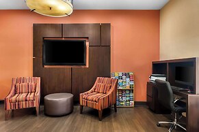 Comfort Suites
