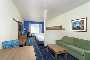 Triple Play Resort Hotel & Suites