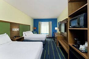 Triple Play Resort Hotel & Suites