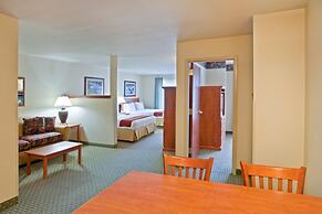 Triple Play Resort Hotel & Suites