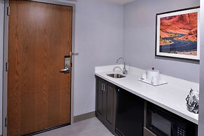 Hampton Inn & Suites Carson City