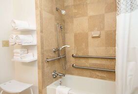 Hampton Inn & Suites Albany-Downtown