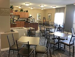 GrandStay Hotel & Suites