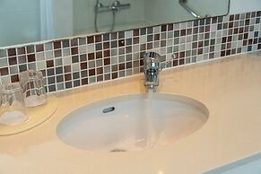 Holiday Inn London Brentford Lock by IHG