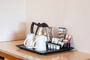 Holiday Inn London Brentford Lock by IHG