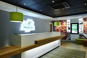Holiday Inn London Brentford Lock by IHG
